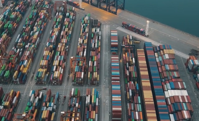 China’s Foreign Trade Surpasses Expectations, Highlighting Robust Growth and Positive Outlook
